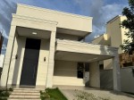 CASA DÚPLEX EM CONDOMÍNIO FECHADO